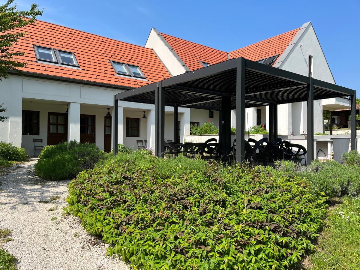 Villa Szent Jakab Vászoly Exterior photo